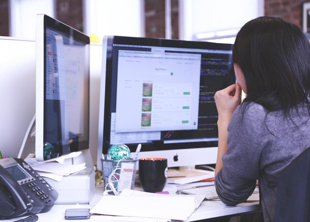 Infographic waarom elk modern bedrijf een sterk e-learning bedrijf nodig heeft voor medewerkerontwikkeling